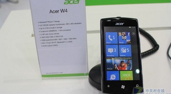 Acer W4