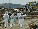 Po nehod jaderné elektrárny Fukuima zstala velká oblast Japonska ásten zamoena radioaktivitou. (bezen 2011) 