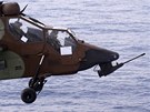 Vrtulník Eurocopter Tiger francouzského námonictva.
