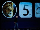 Steve Jobs pedstavuje softwarové novinky Applu.
