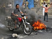 Nepokoje v jemenskm Tizzu (1. ervna 2011)