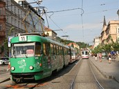 V Brn se v pondl rno srazily dv tramvaje, pi nehod se zranilo est lid.