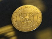 Jablonecká mincovna vyrazila deset tisíc plzeňských andělíčků, kterými se bude platit během Historického víkendu.