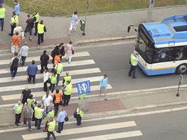 Stávkující dopraváci blokovali kolegy, kteří se k protestu nepřipojili.