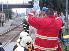 Vlak srazil v centru Zlna na pechodu pes koleje enu. (2. ervna 2011)