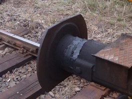 Vlak srazil v centru Zlna na pechodu pes koleje enu. (2. ervna 2011)