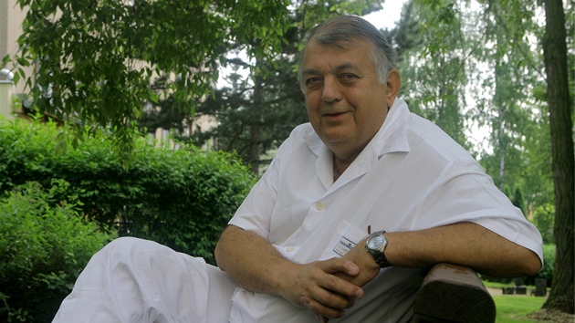 �ÉF. Rudolf �aba je d�tským léka�em. V házené je léka�em píseckého oddílu. V roce 2008 se stal prezidentem oddílu. Pat�í k �inovník�m, kte�í ve sportu pracují zadarmo a ve svém volném �ase