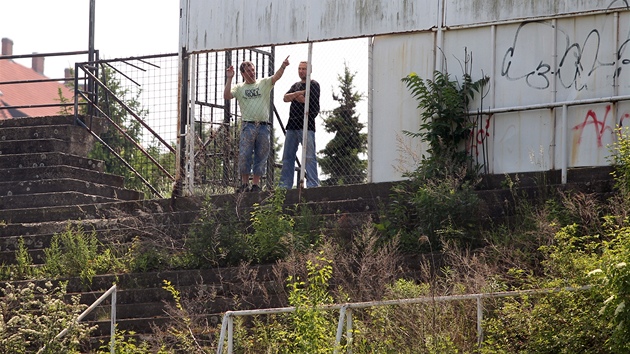 K polorozboenému fotbalovému stadionu za Luánkami v Brn stále s nostalgií...