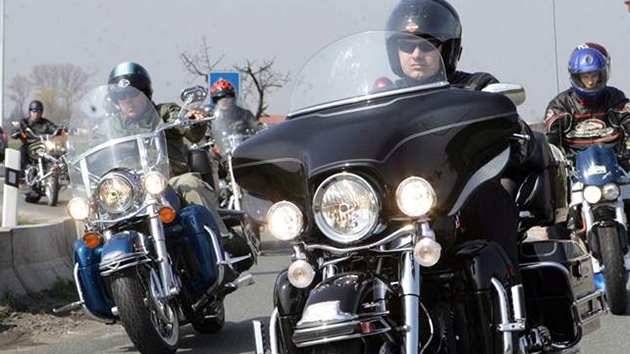 Spanilá jízda harley�