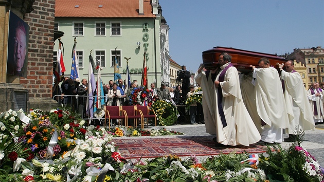 Arcibiskup Karel Otenáek zemel ped dvma lety - 23. kvtna 2011.