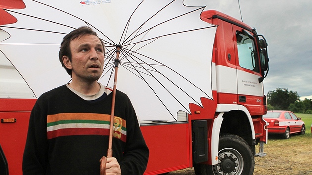 Majitel skládky pneumatik v Boru u Skut�e Radek Chadima