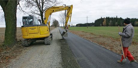 V Bystici nad Perntejnem prv finiuje stavba vce ne dva kilometry dlouh cyklostezky.