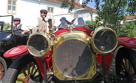 Daleick pivovar se o vkendu vrtil do 20. let minulho stolet. K vidn byla historick auta i lid v dobovm obleen.