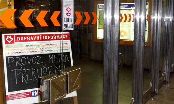 Metro mezi Dejvickou a Mstkem nepojede. (Ilustraní snímek)