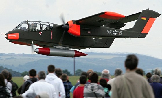 Bronco, Memorial Air Show 2011 v Roudnici nad Labem.