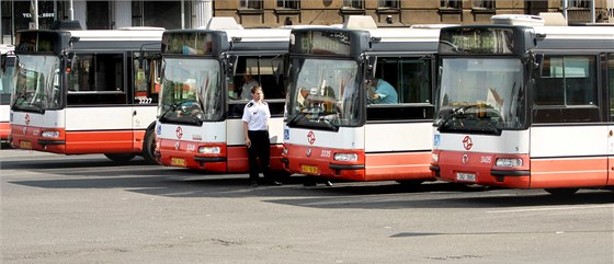 Ke hbitovm ve Zlín a Kvítkovicích pojede více autobus (Ilustraní snímek).