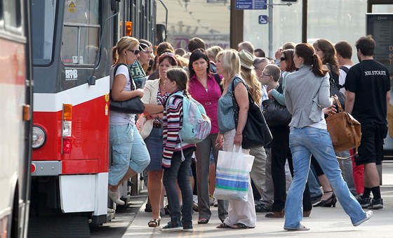 Tramvaje, které v Brn vyjely byly peplnné. (16. ervna 2011)