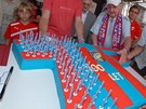 Viktoria Plze oslavila s fanouky sté narozeniny v areálu plzeského pivovaru. Hrái dostali nové dresy.