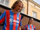 Viktoria Plzeň oslavila s fanoušky sté narozeniny v areálu plzeňského pivovaru. Hráči dostali nové dresy.