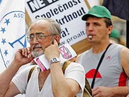 Demonstrace odborá proti vládním reformám. (16. ervna 2011)