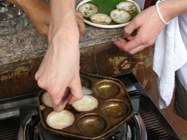 Škola vaření v thajském Bangkoku - příprava lívanečků