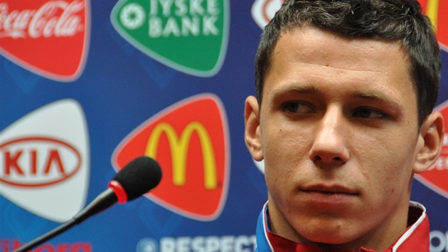 Marek Suchý p�ed zápasem se �pan�lskem