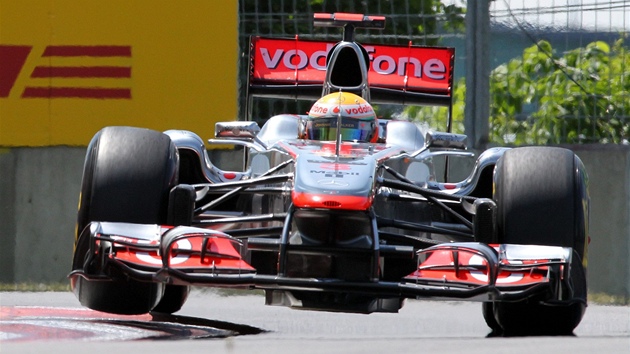 Lewis Hamilton pi tréninku na Velkou cenu Kanady. 