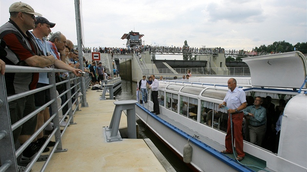 Plavební komora v eském Vrbném stojí mezi eskými Budjovicemi a Hlubokou nad Vltavou.