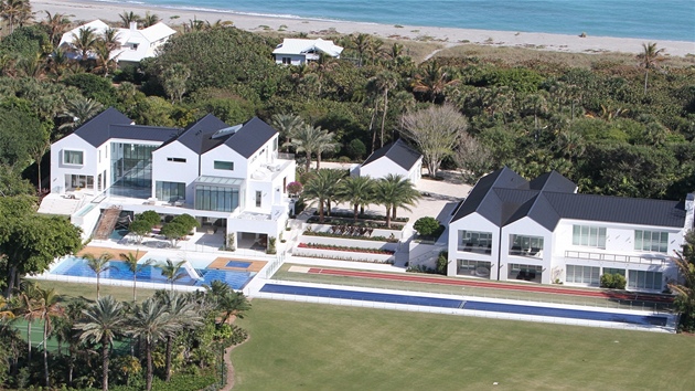 Sídlo Tigera Woodse v Jupiter Island na Florid. Souástí je i golfové hit.