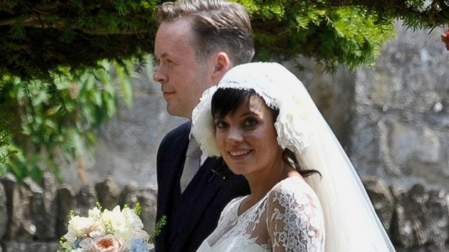 Zpěvačka Lily Allen se vdala za Sama Coopera (11. června 2011)