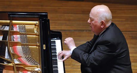 Pianista Ivan Moravec vystoupil 21. ervna 2011 v praském Rudolfinu.
