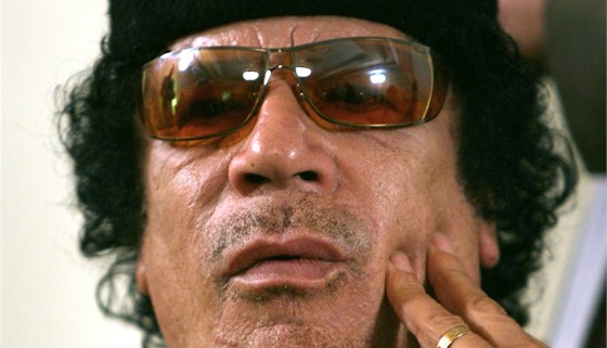 Libyjský vdce Muammar Kaddáfí na archivním snímku z roku 2007