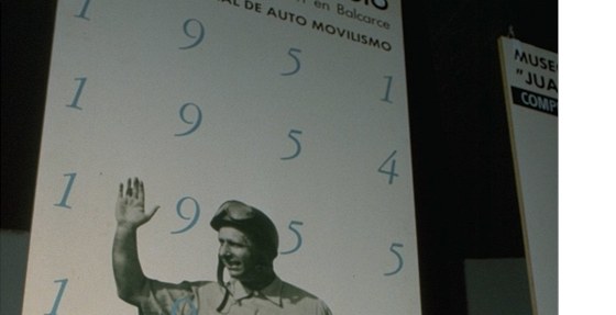 Juan Manuel Fangio pi otevení svého muzea v Buenos Aires.