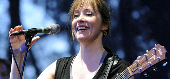 Suzanne Vega (Praha, luté lázn, 22. ervence 2009)