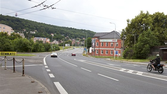 Zde by podle návrhu územního plánu Ústí měl ústit tunel vedoucí pod Střížovickým vrchem.