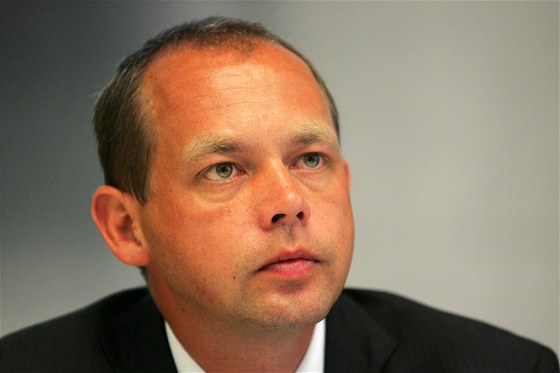 Karlovarský primátor Petr Kulhánek na úterním jednaní zastupitelstva.