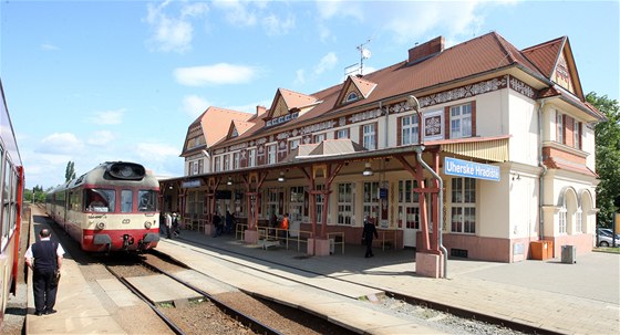 Vlakové nádraží v Uherském Hradišti. Přístup k nástupištím.