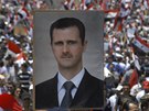 Demonstrace na podporu prezidenta Baára Asada v Damaku 