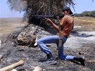 Libyjtí povstalci u Misurtáy pálí na pozice Kaddáfího jednotek (20. ervna