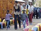 Michelle Obamová ve slumu na pedmstí Zandspruit Johannesburgu (21. ervna 2011)