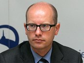 Bohuslav Sobotka na tiskov konferenci na moravskoslezskm krajskm adu v