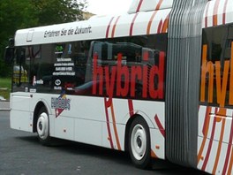 Hybridn autobus Solaris.