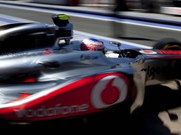 Jenson Button, britsk pilot tmu McLaren, pi trninku na Velkou cenu Evropy
