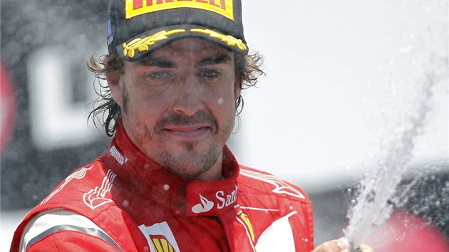 DECENTNÍ RADOST. Pilot ferrari Fernando Alonso obsadil ve Velké cen Evropy