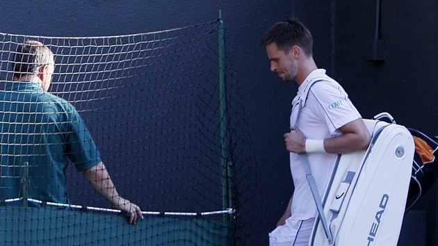 Robin Söderling opou�tí Wimbledon po ne�ekané porá�ce s australským teenagerem
