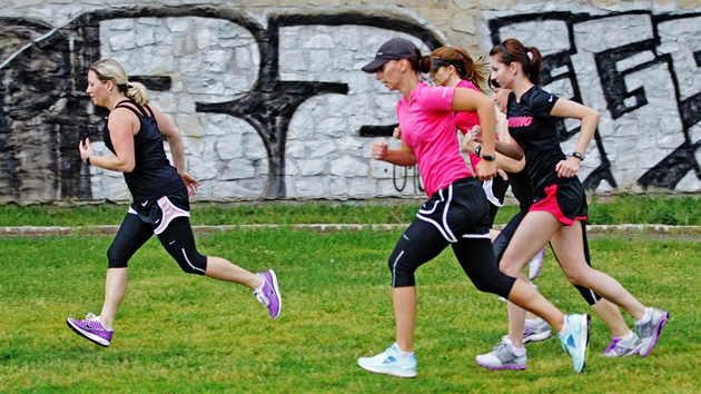 Trénink redaktorek OnaDnes.cz na desetikilometrový závod Nike Run Prague