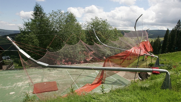 Následky boue v Peci pod Snkou (23. ervna 2011)