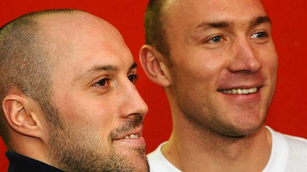 Hokejisté a brati Karel a Ivan Rachnkovi picházejí 8. listopadu na sraz