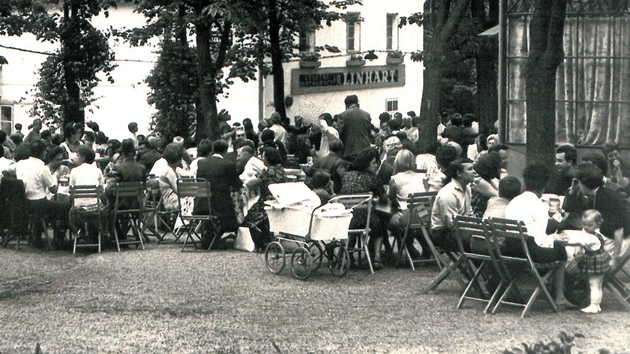 Výletní restaurace Svatý Linhart. Historický snímek.