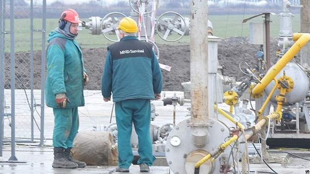 �eská nafta�ská spole�nost za�ala �erpat z hloubky 2 km plyn